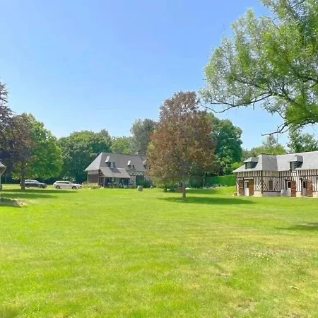 Estate In Normandy With Pool & Tennis Court Сasa de vacaciones